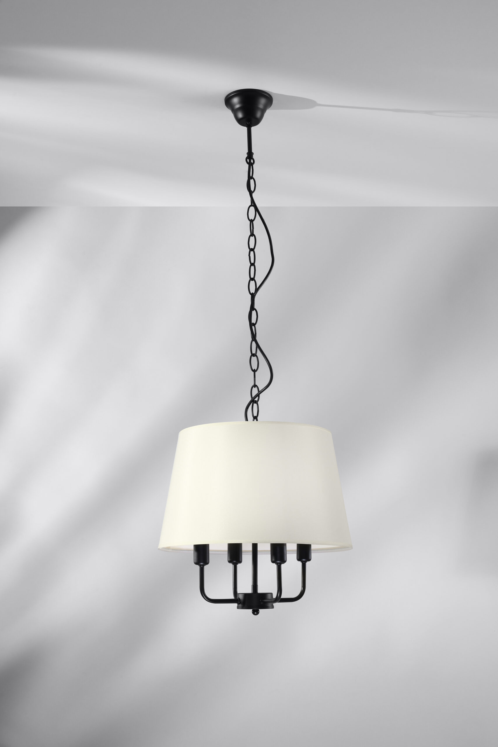 Pasteri lampa wisząca czarny matowy 4x40w e14 abażur beżowy - obrazek 5