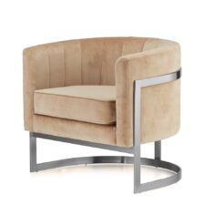 Ekskluzywny fotel wypoczynkowy Madame jasny beż velvet – designerska srebrna podstawa