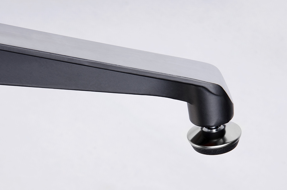 Fotel LOUNGE czarny / orzech z podnóżkiem - obrazek 3