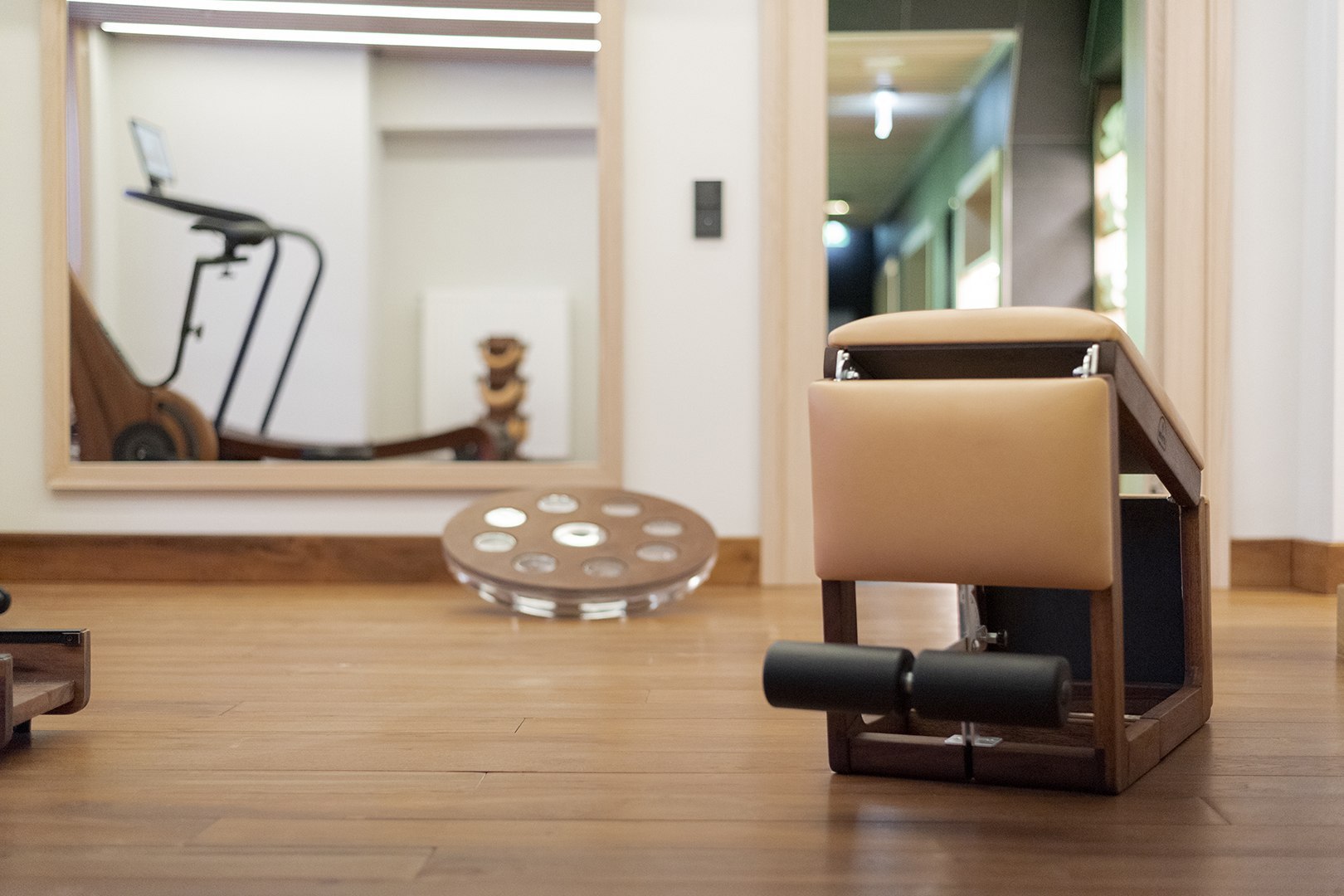 Ławka do ćwiczeń NOHRD TriaTrainer Shadow Buk Skóra - obrazek 20