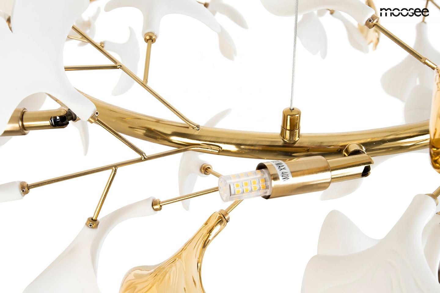 Lampa wisząca FLORA 80 złota – elegancka lampa sufitowa z ceramicznymi kloszami w kształcie kwiatów - obrazek 6