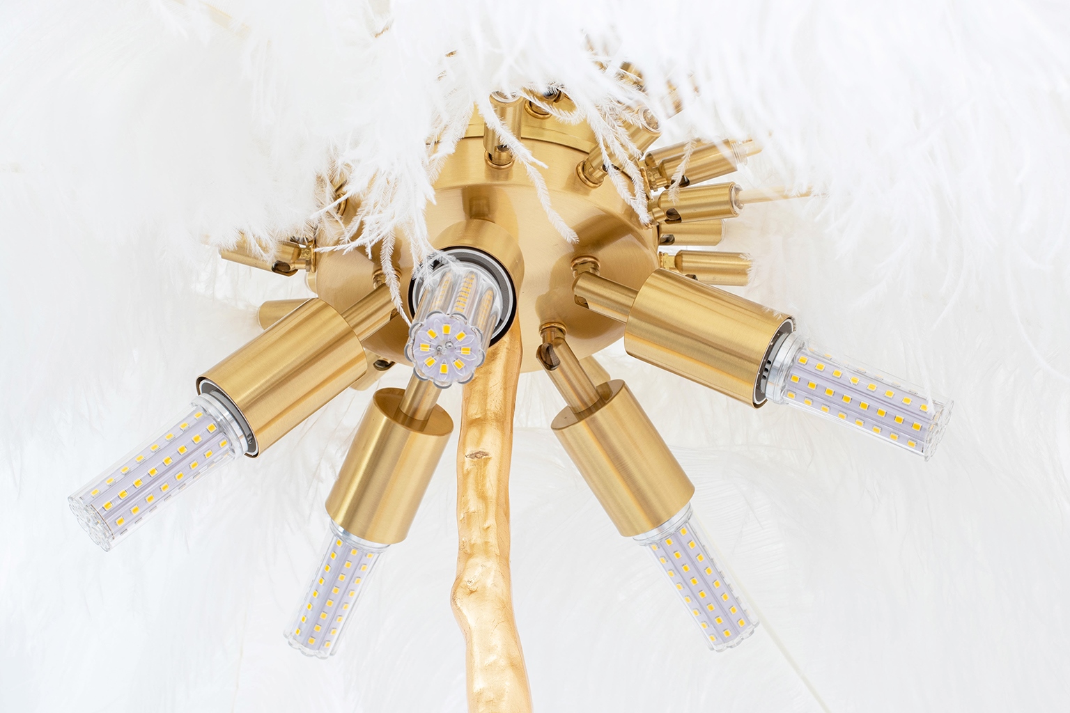 MOOSEE lampa podłogowa TIFFANY 175 biała mosiądz / naturalne pióra - obrazek 9