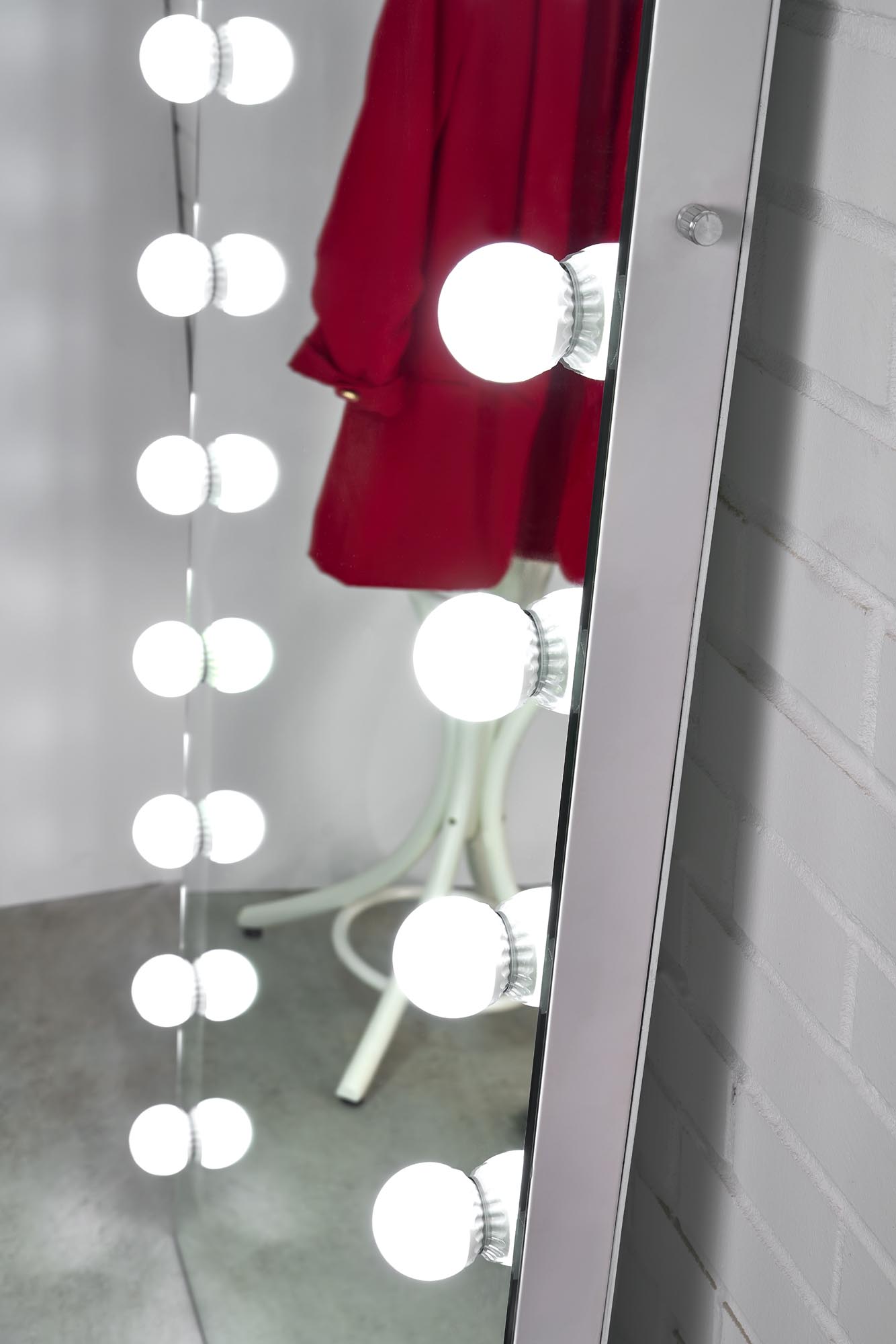 PEARL lustro stojące z oświetleniem LED - obrazek 4