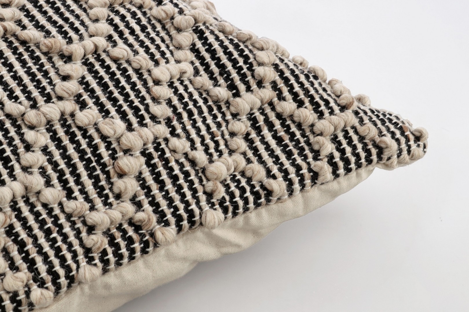 BIZZOTTO poduszka dekoracyjna DHAWAN 80x80 - obrazek 3