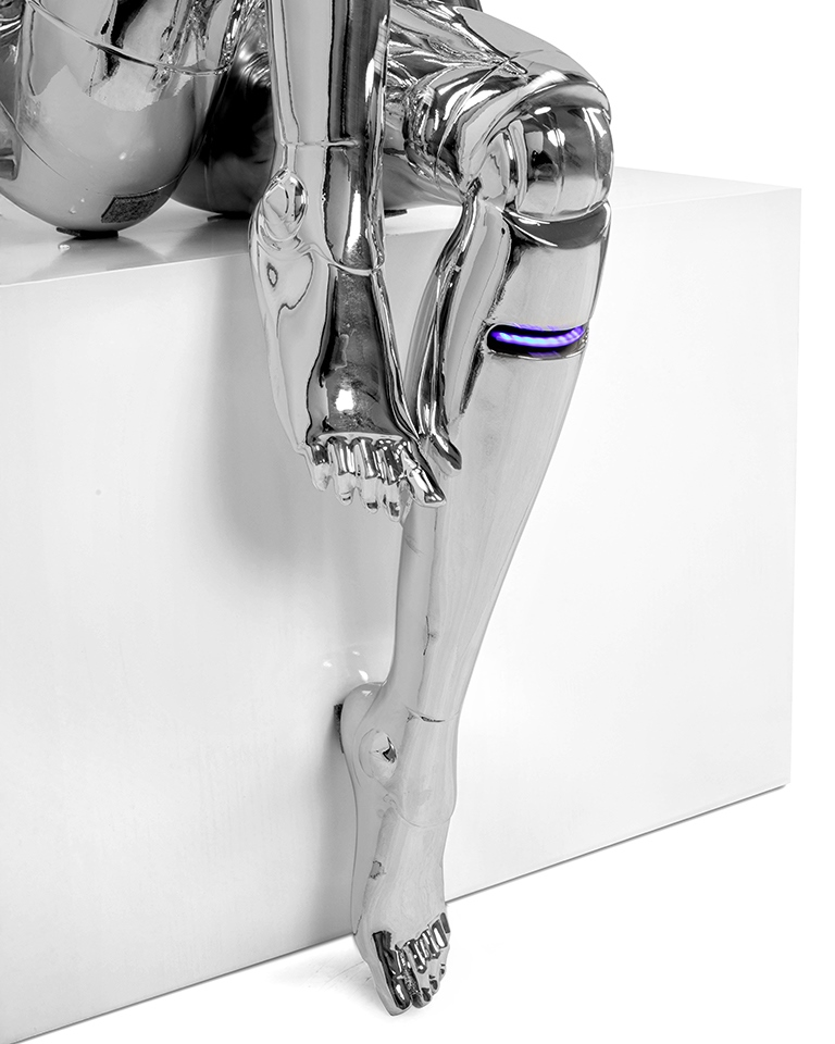 MOOSEE lampa podłogowa / rzeźba CYBER WOMAN - obrazek 9