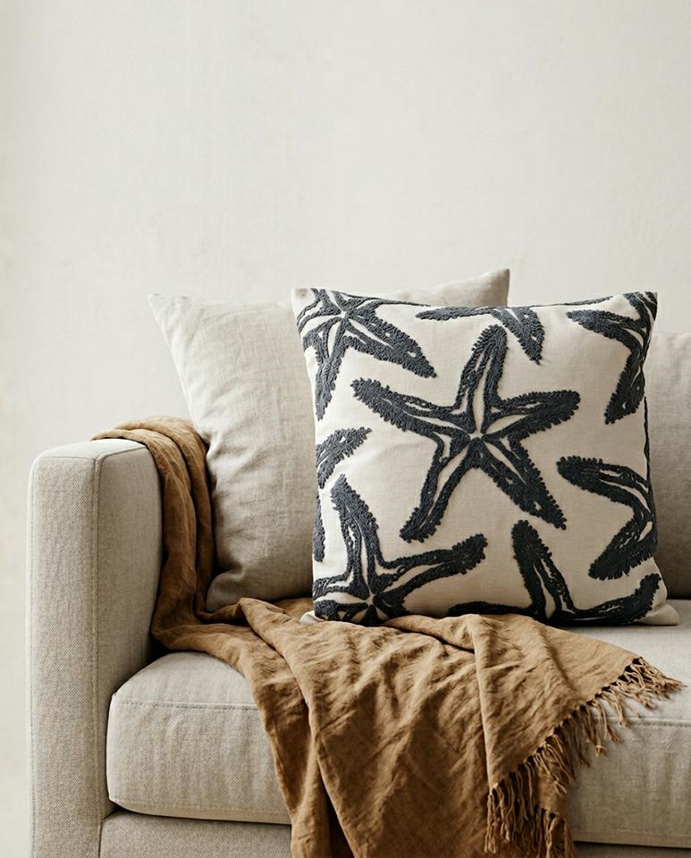 Poduszka dekoracyjna SHP STARFISH beżowa / szara - obrazek 7