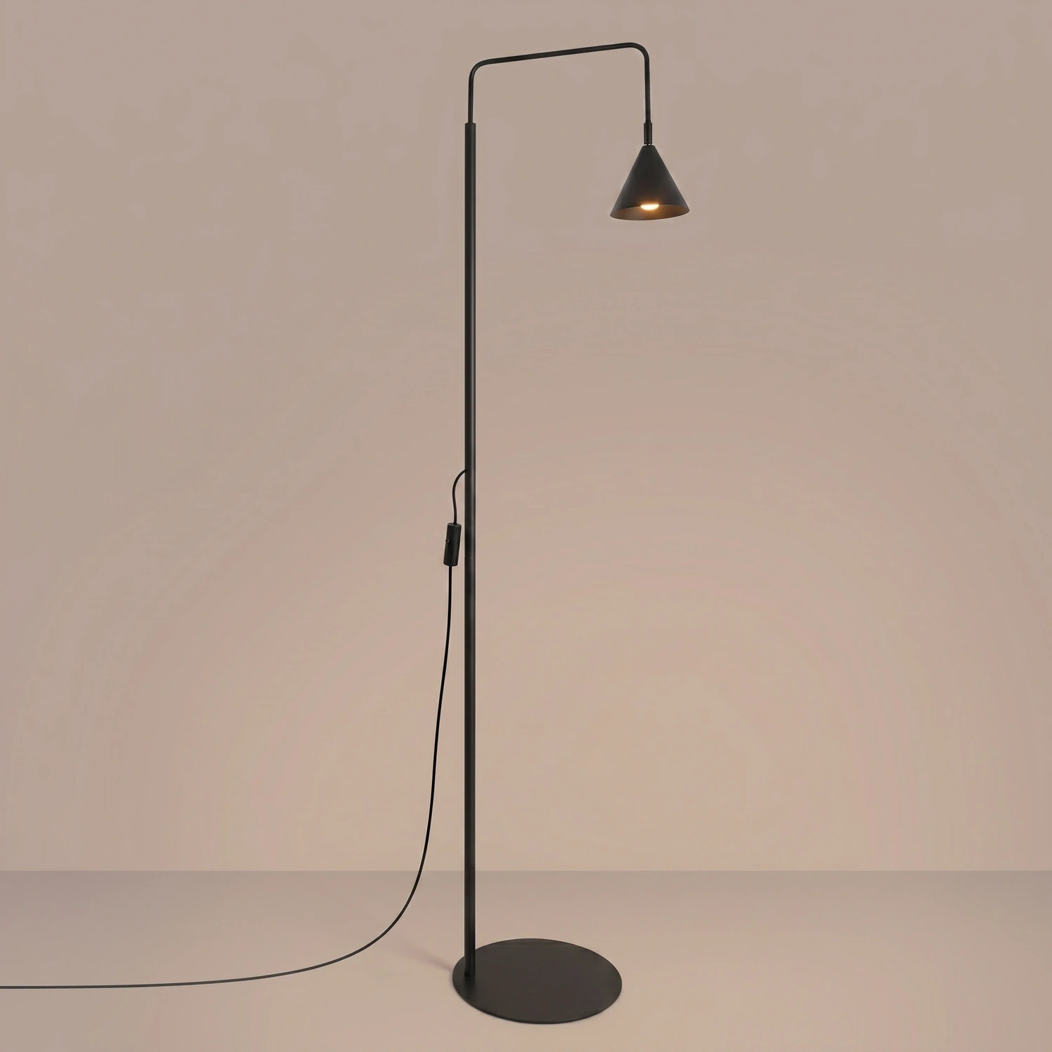 Lampa podłogowa NOX czarna - obrazek 7