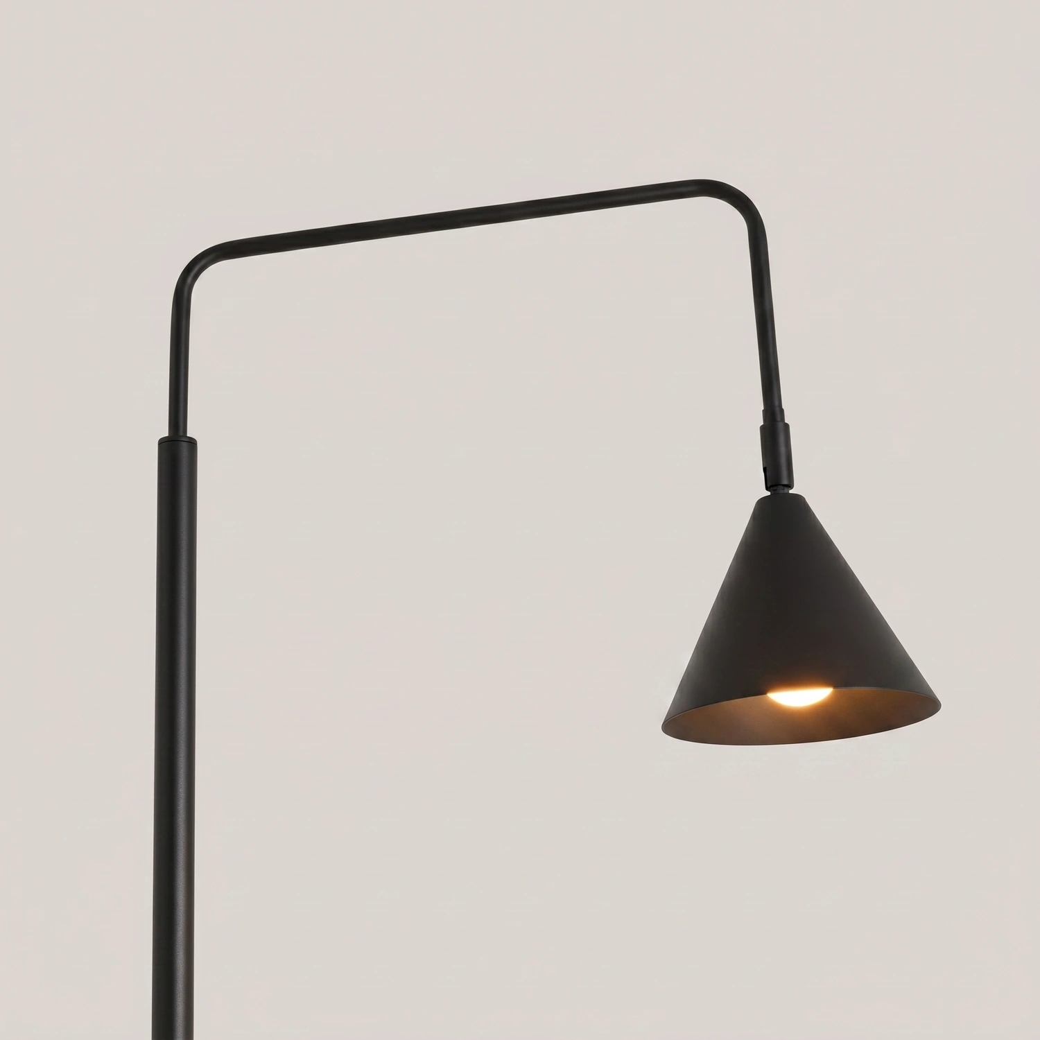 Lampa podłogowa NOX czarna - obrazek 8