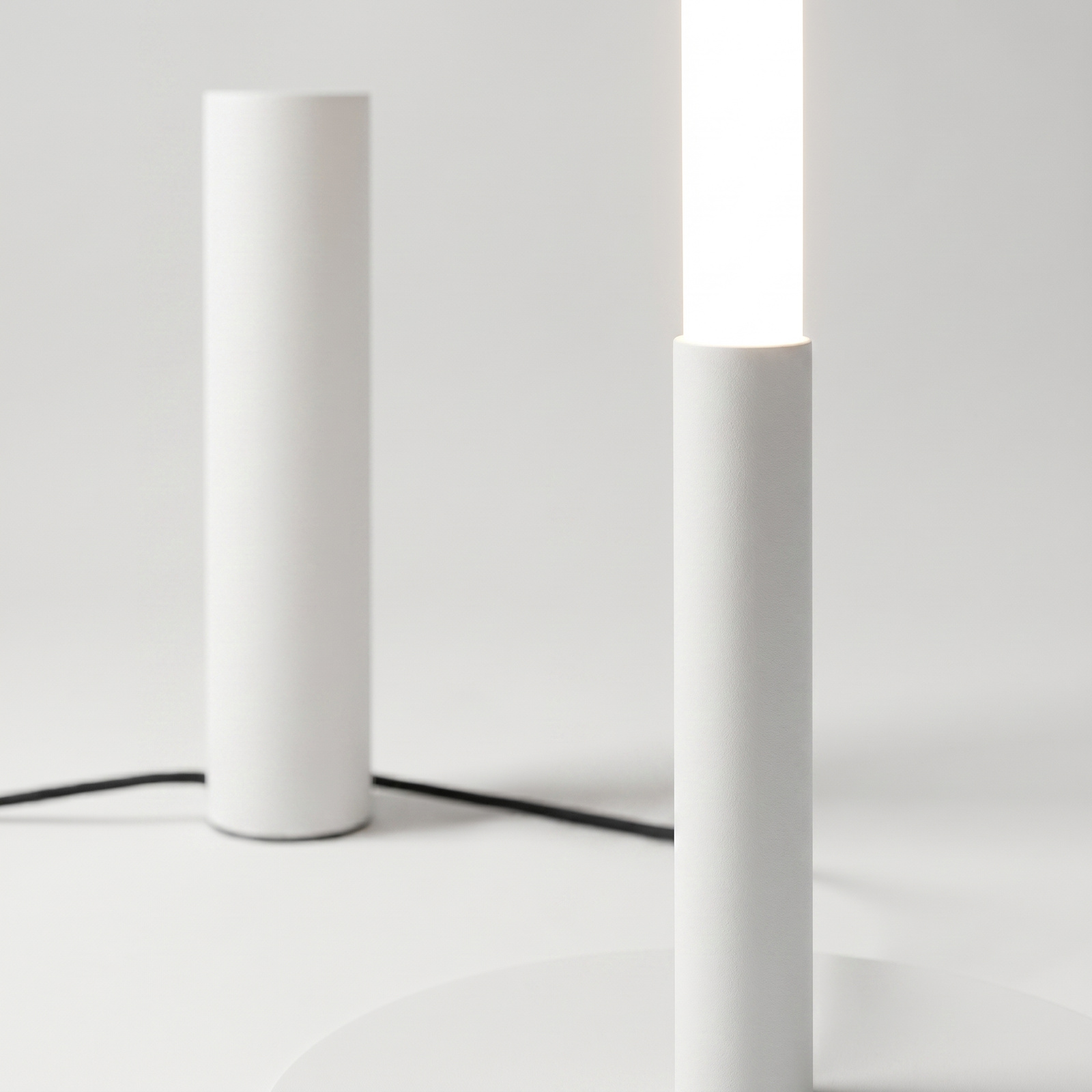 Lampa podłogowa TRANG biała 4000K - obrazek 6