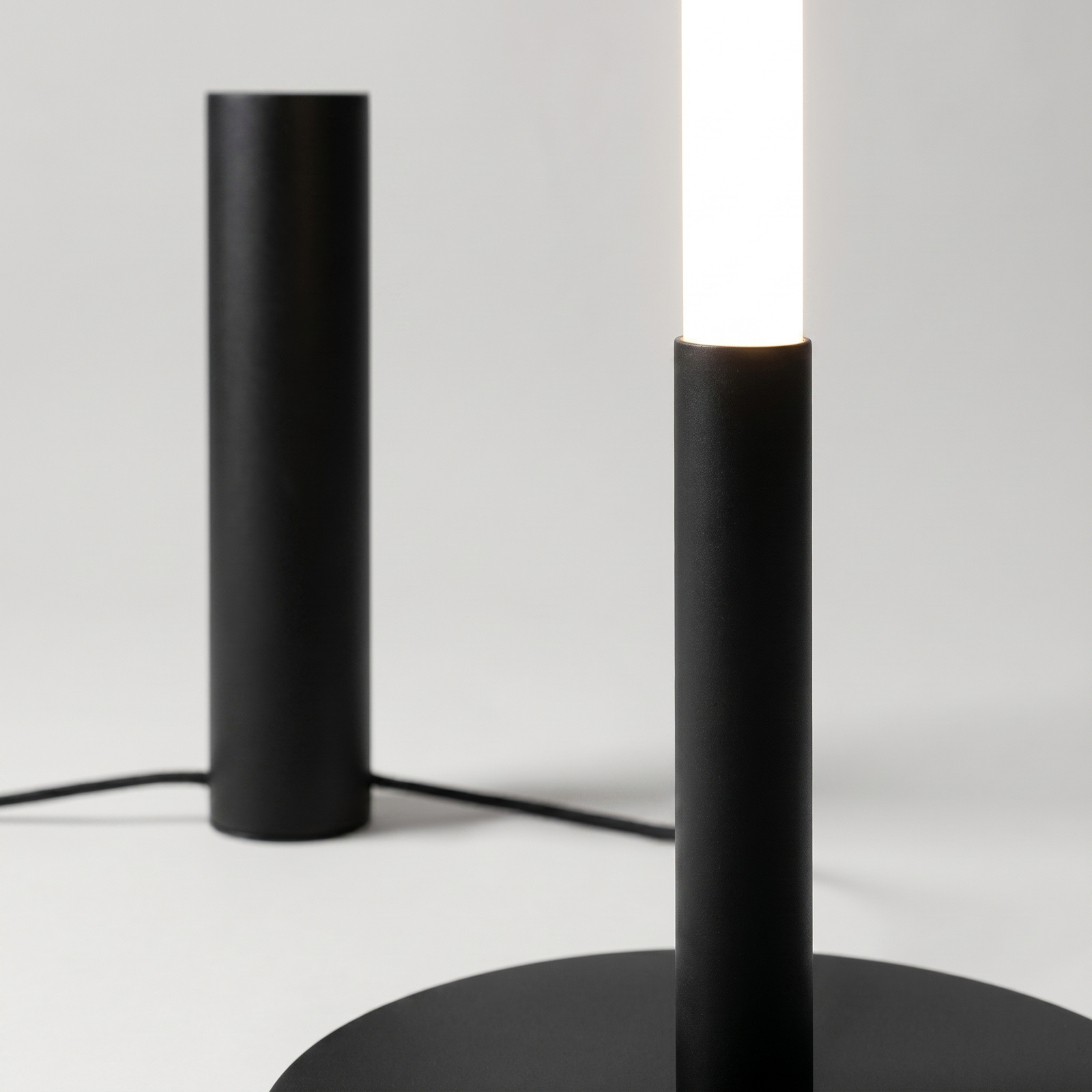 Lampa podłogowa TRANG czarna 4000K - obrazek 6