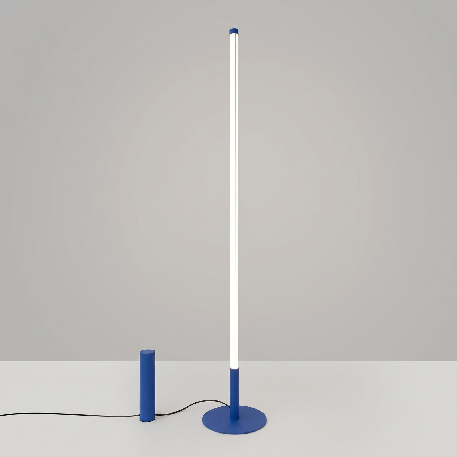 Lampa podłogowa TRANG ultramaryna 4000K - obrazek 4