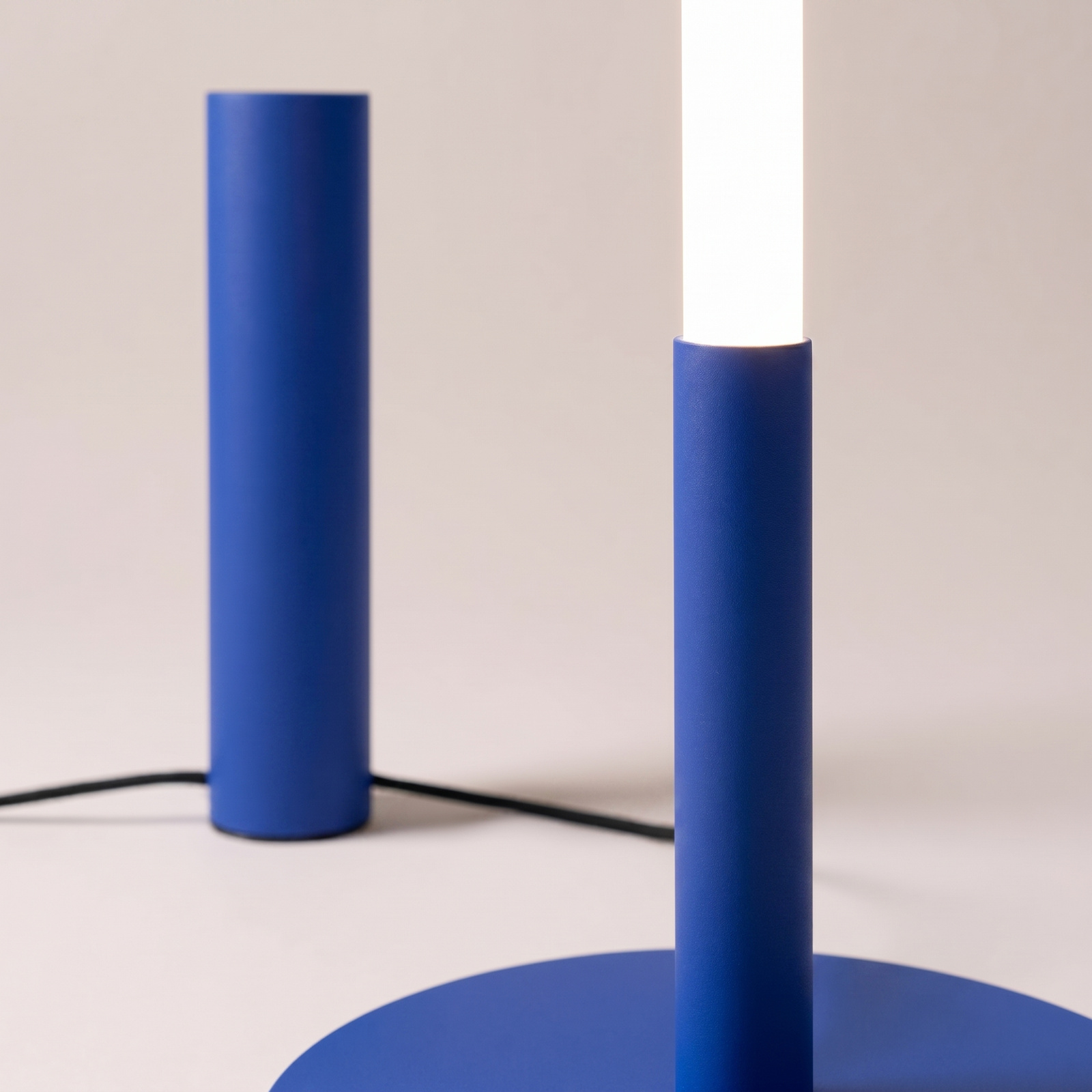 Lampa podłogowa TRANG ultramaryna 4000K - obrazek 6